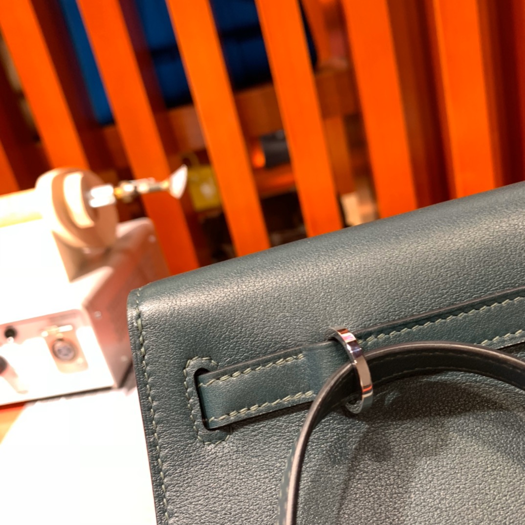 爱马仕包包价格 Hermes Kelly Danse 6O松柏绿Swift牛皮 银扣