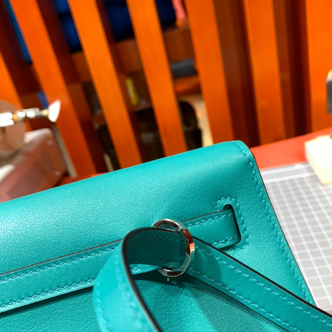 Hermes Kelly Danse 爱马仕U1维罗纳绿Swift牛皮腰包 银扣