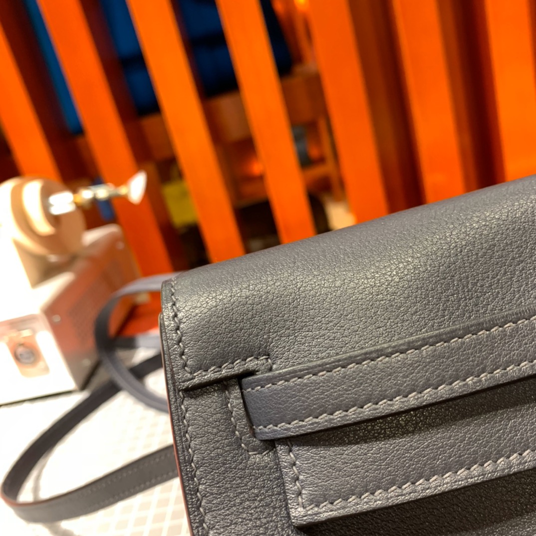 Hermes Kelly Danse 爱马仕2Z午夜蓝Swift牛皮单肩斜挎包 银扣
