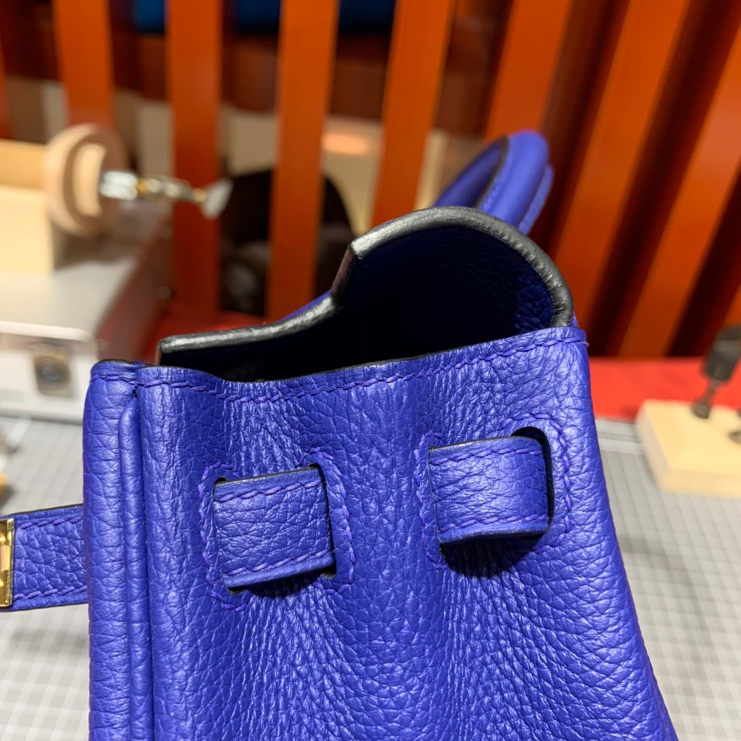 现货 爱马仕凯莉包价格 Hermes顶级Togo皮Kelly25CM 7T电光蓝 金扣