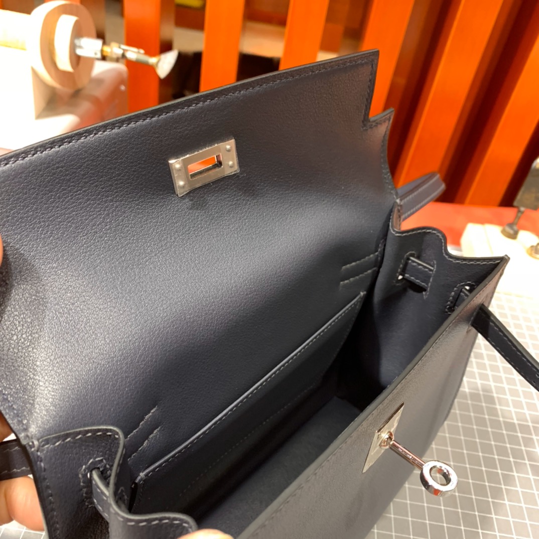 Hermes Kelly Danse 爱马仕2Z午夜蓝Swift牛皮单肩斜挎包 银扣