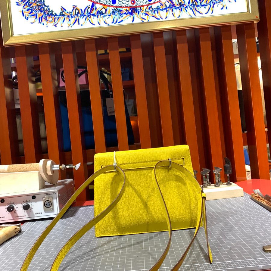 现货 Hermes爱马仕9R柠檬黄顶级Evercolor皮Kelly Danse斜挎单肩包