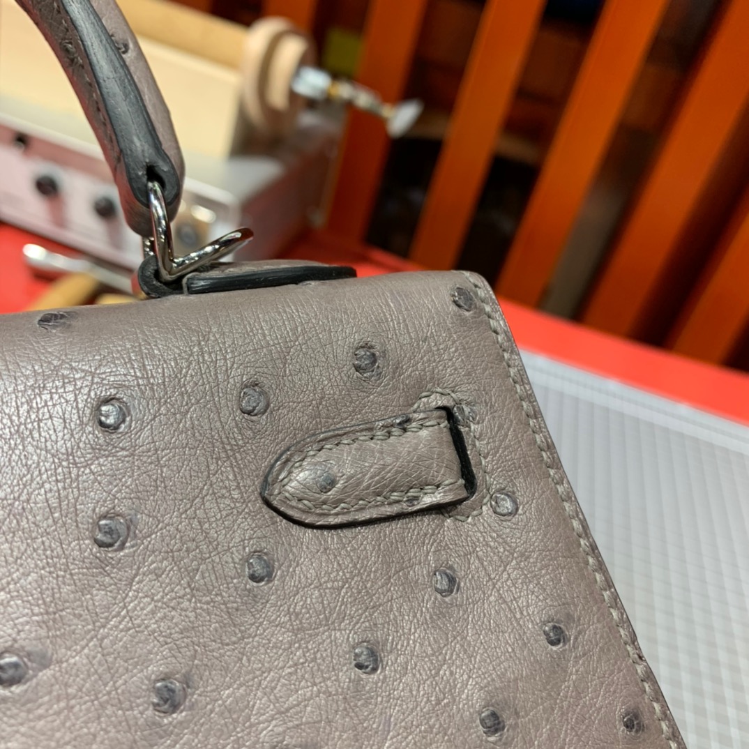 现货 Hermes Kelly25CM 爱马仕大象灰KK鸵鸟皮凯莉包 银扣