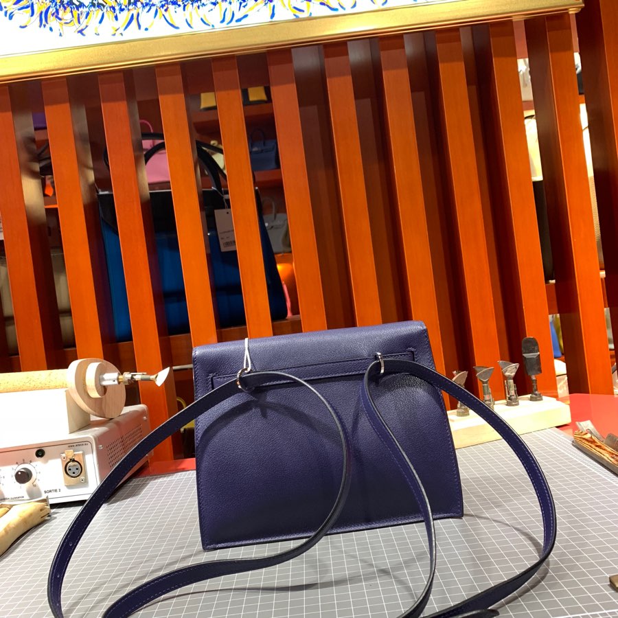 Hermes Kelly Danse 爱马仕M3水墨蓝Evercolor皮新款女士背包