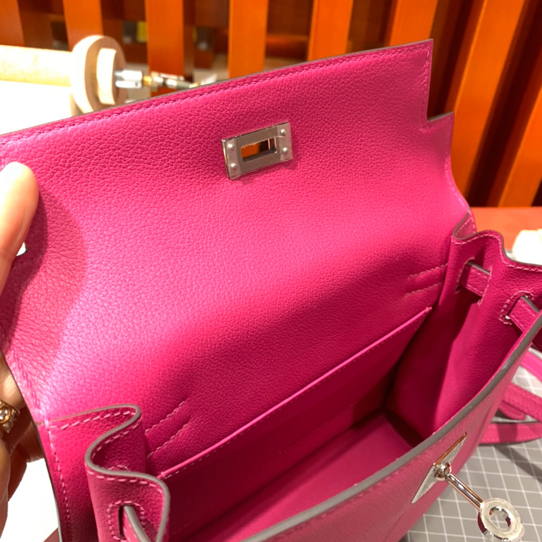爱马仕女包价格 Hermes Kelly Danse L3玫瑰紫进口Evercolor皮背包