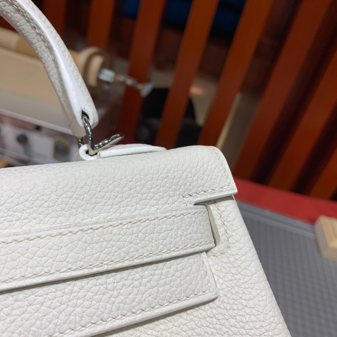 现货 Hermes Kelly25CM 爱马仕纯白Togo小牛皮凯莉包 银扣