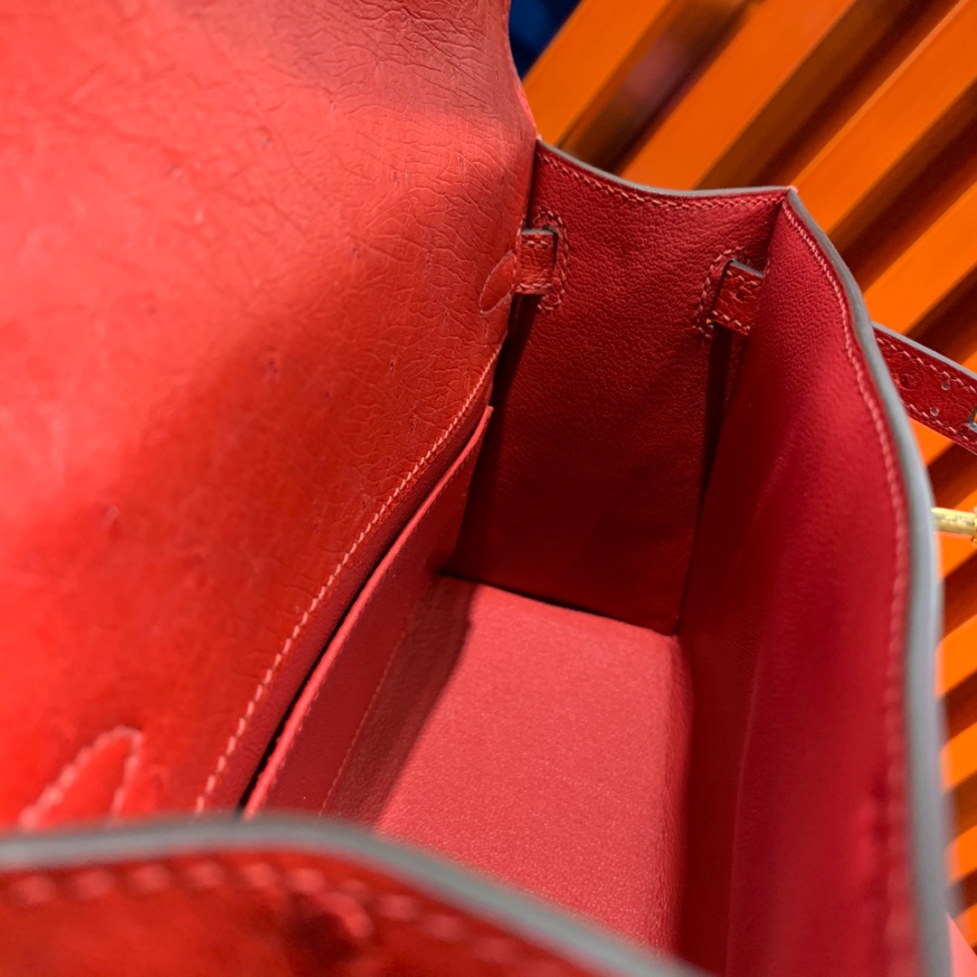现货 Hermes Minikelly Pochette 爱马仕Q5中国红KK鸵鸟皮迷你凯莉包手包 金扣