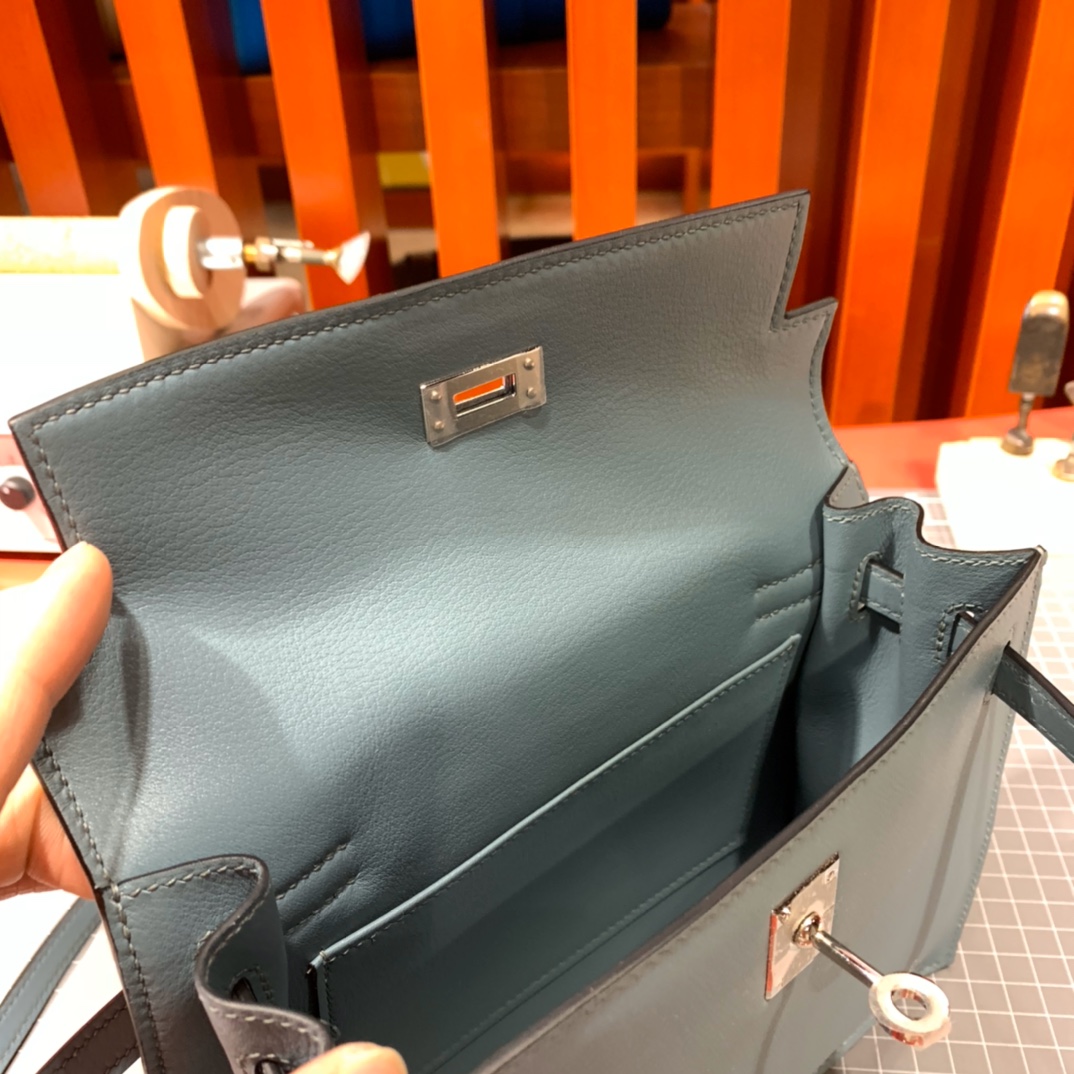 爱马仕新款女包 Hermes Kelly Danse Swift牛皮J7亚麻蓝 银扣
