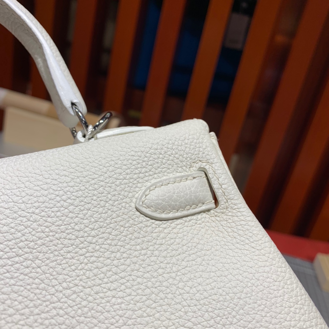 现货 Hermes Kelly25CM 爱马仕纯白Togo小牛皮凯莉包 银扣