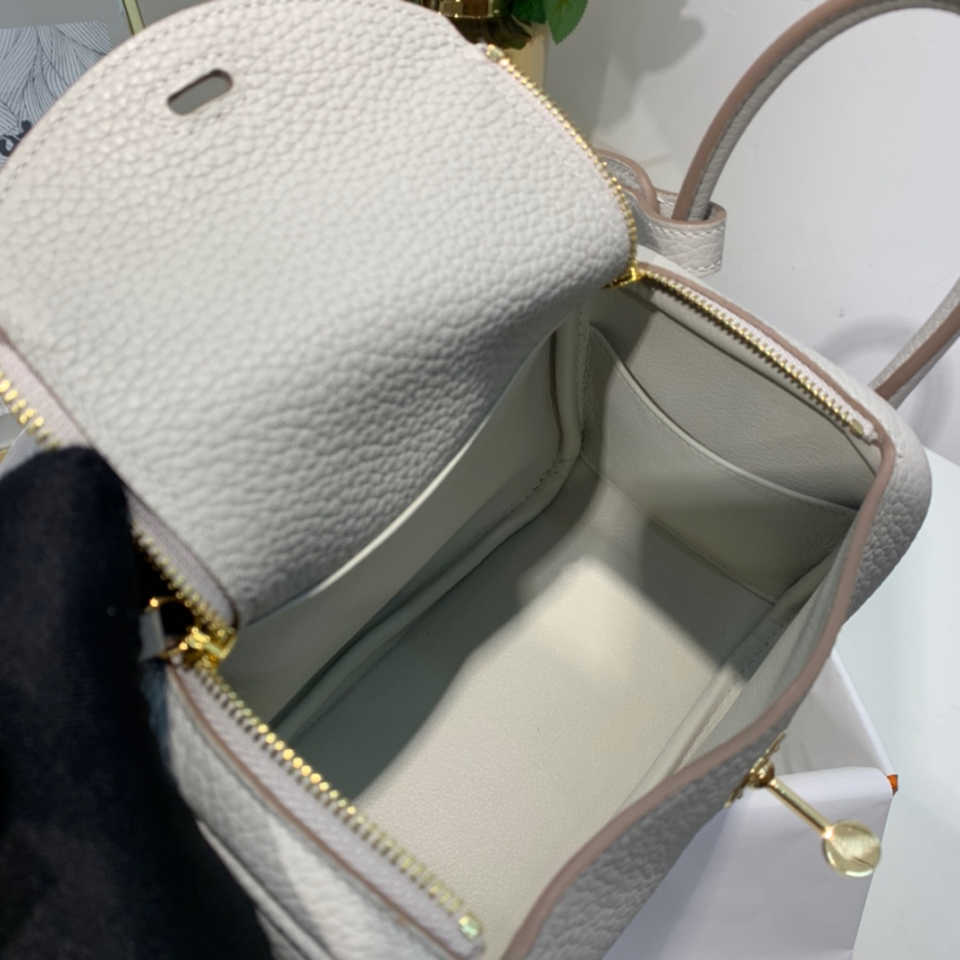 现货 Hermes包包批发 爱马仕珍珠灰顶级TC牛皮Mini Lind19cm迷你琳迪包 金扣