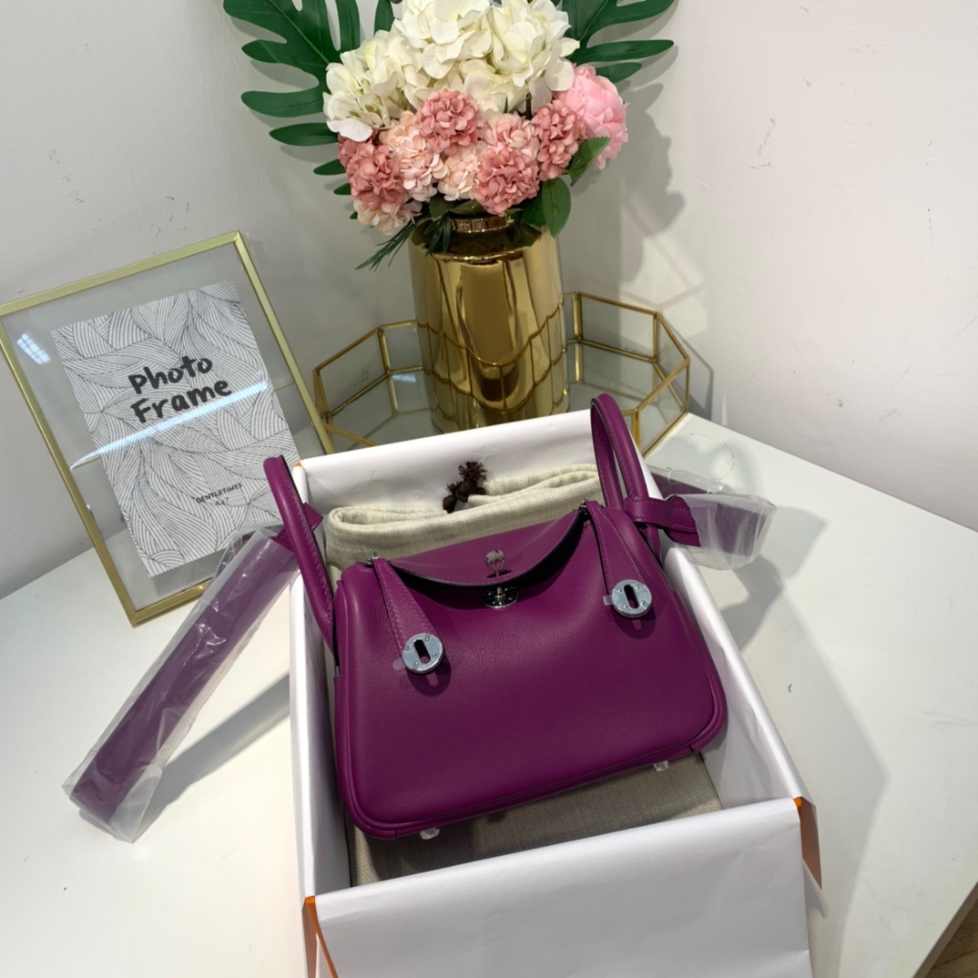 现货 爱马仕迷你琳迪包 Hermes Mini Lindy19cm 海葵紫Swift皮 银扣