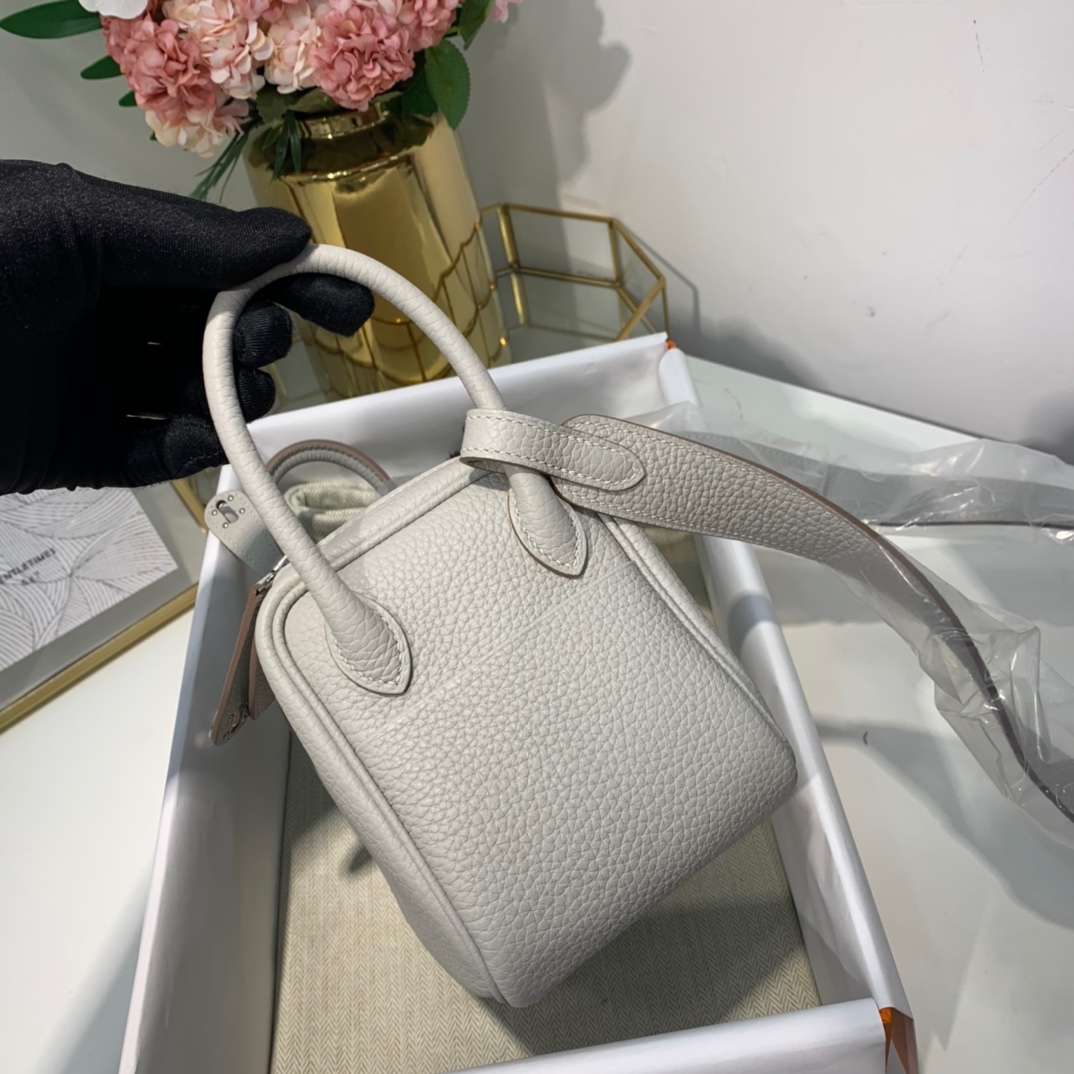 现货 爱马仕迷你琳迪包价格 Hermes Mini Lindy19cm 珍珠灰TC牛皮 银扣