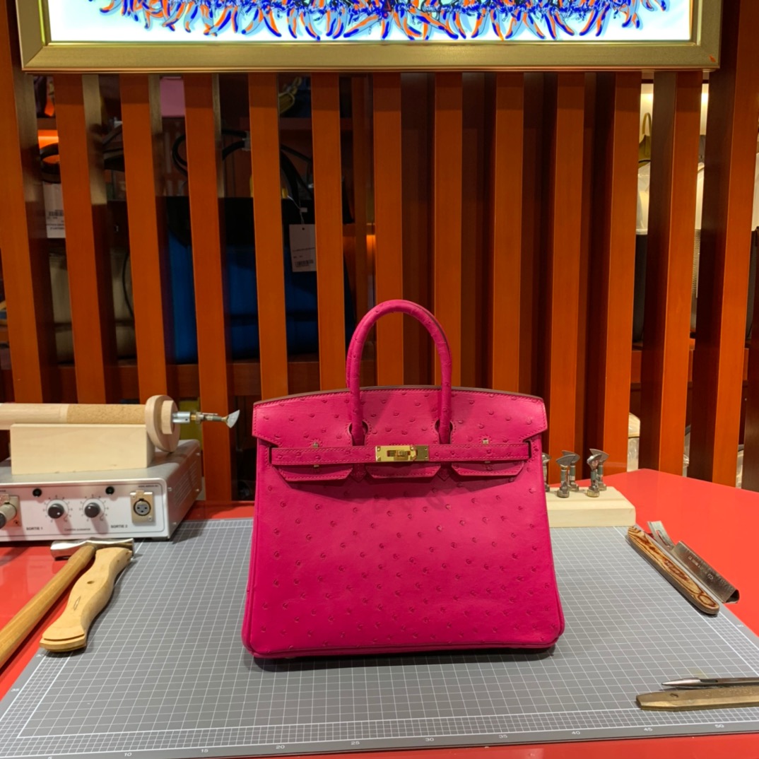 现货 爱马仕Birkin包包 Hermes极致粉KK鸵鸟皮铂金包Birkin25CM 金扣