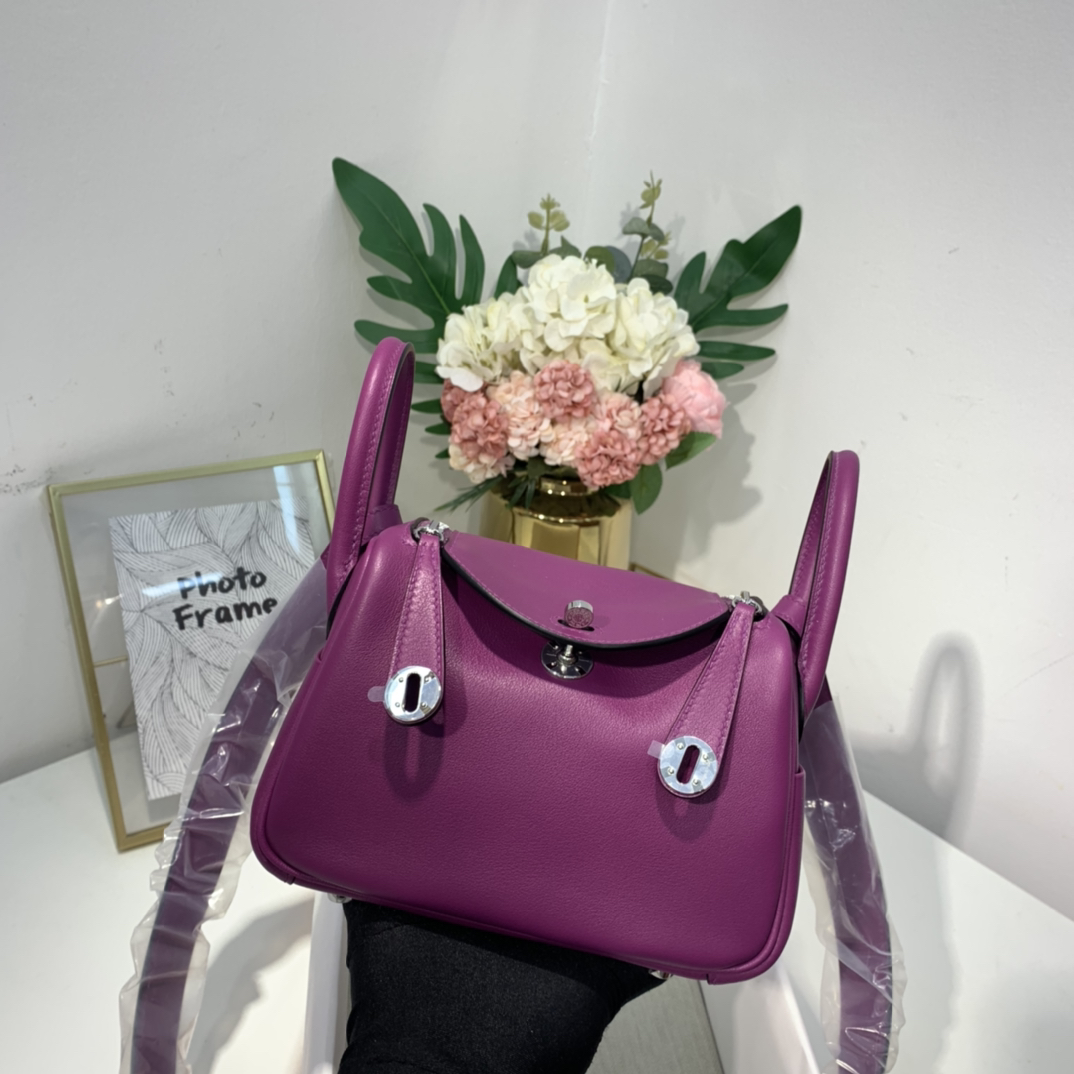 现货 爱马仕迷你琳迪包 Hermes Mini Lindy19cm 海葵紫Swift皮 银扣