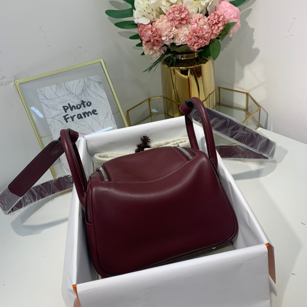 现货 爱马仕迷你琳迪包 Hermes Mini Lindy19cm 波尔多酒红 银扣