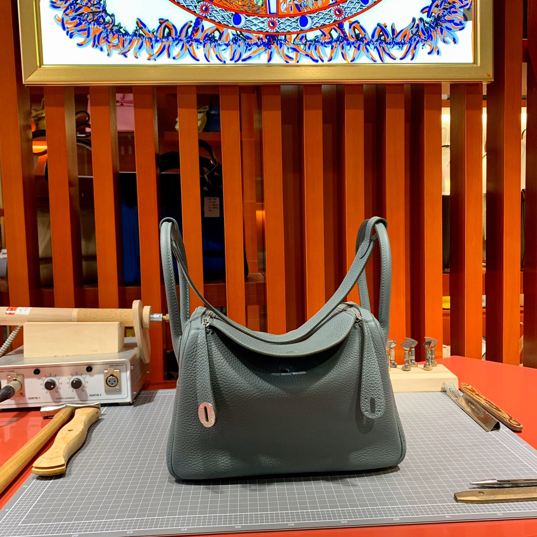 现货 爱马仕琳迪包 Hermes Lindy26cm 63杏绿色TC牛皮 银扣
