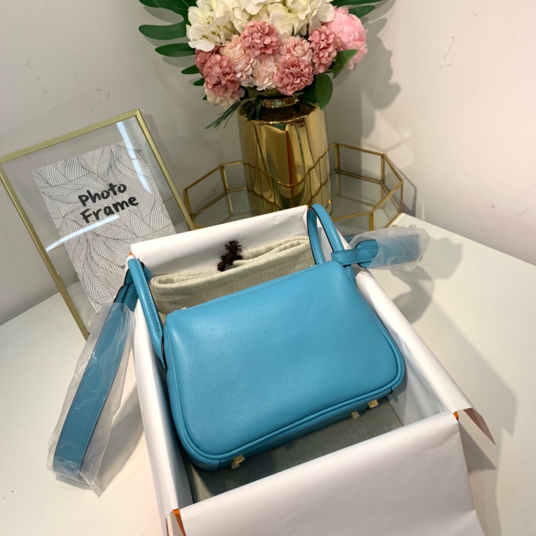 现货 Hermes Mini Lindy19cm 爱马仕北方蓝Swift牛皮迷你琳迪包 金扣