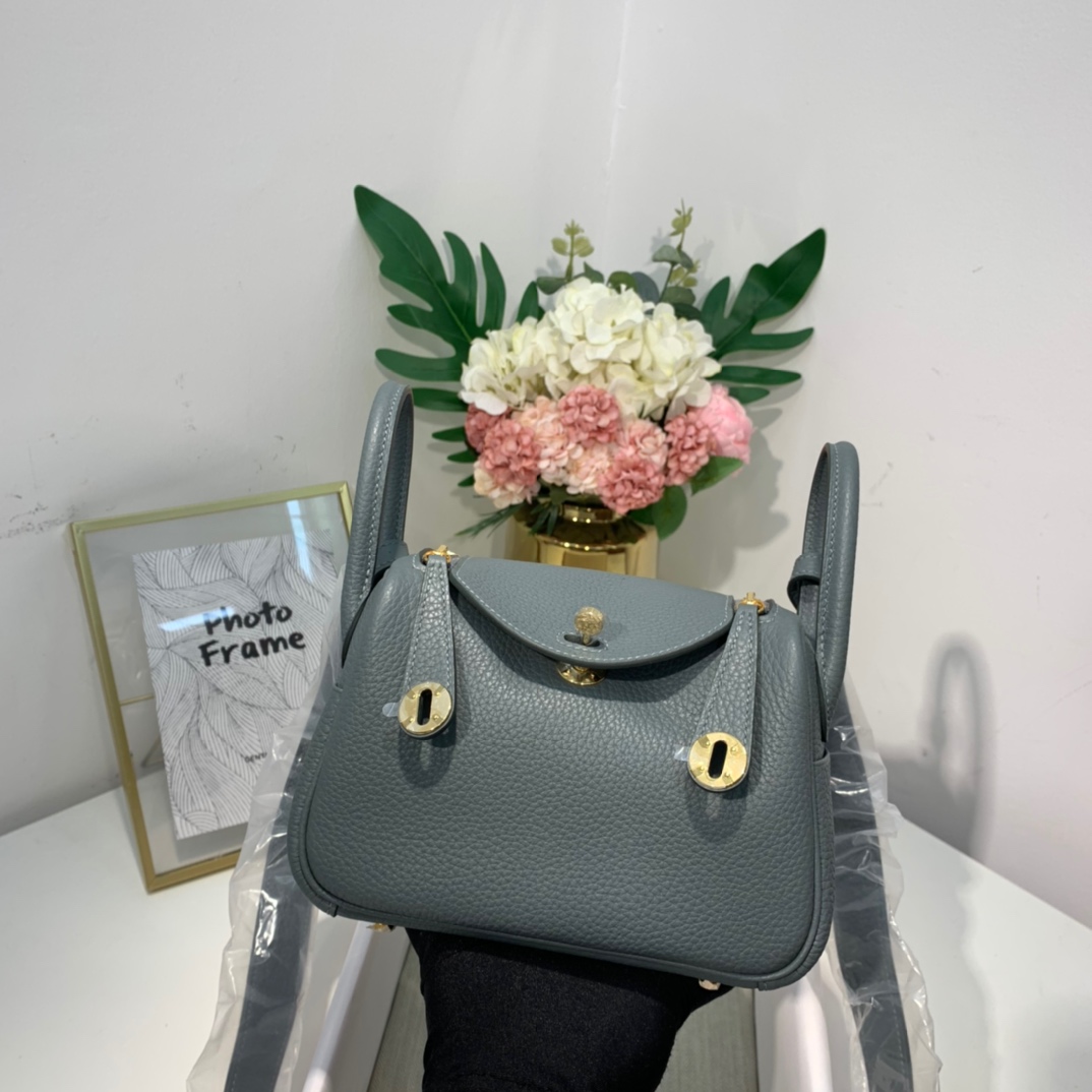现货 Hermes Mini Lindy19cm 爱马仕63杏绿色TC牛皮迷你琳迪包 金扣
