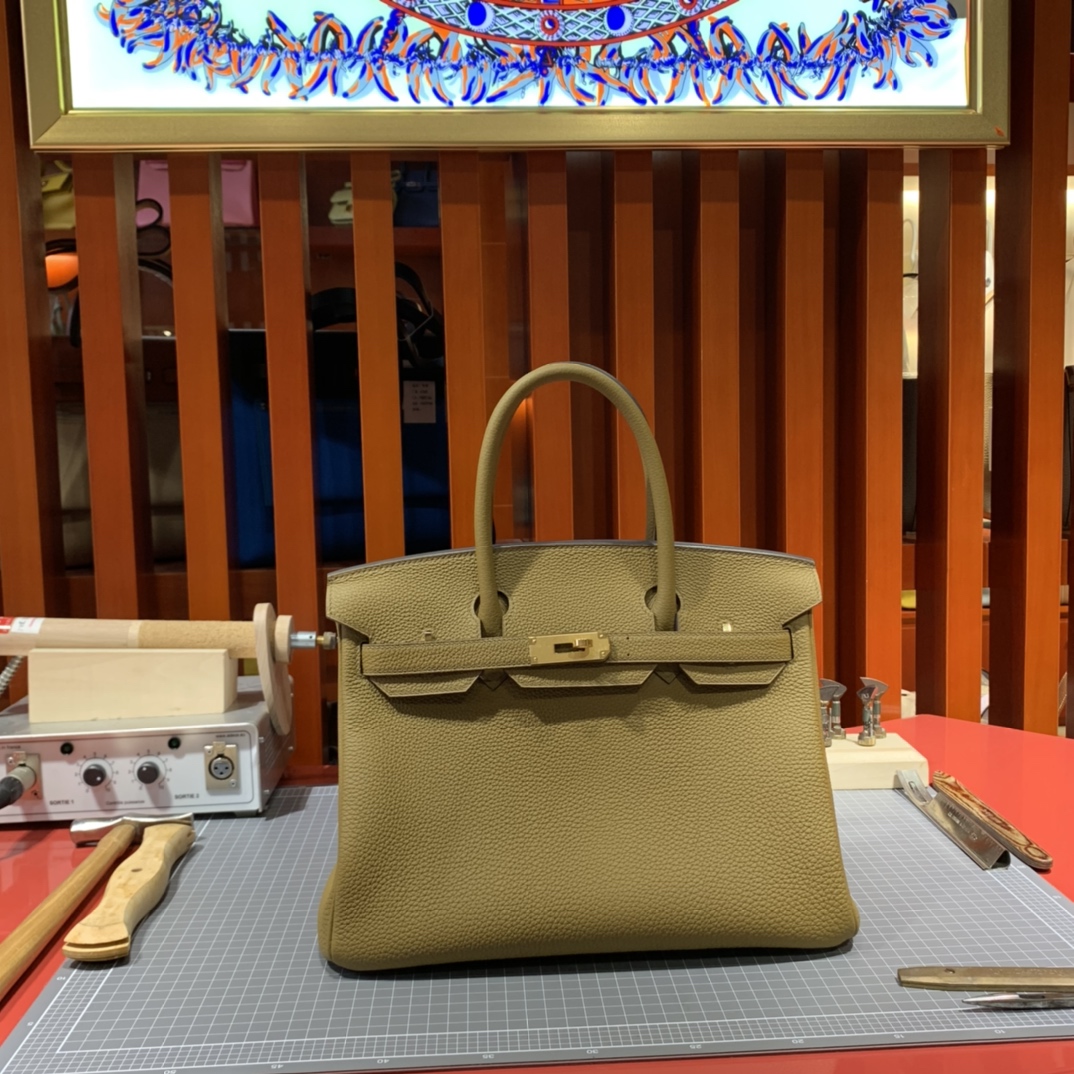 现货 Hermes Birkin30cm 爱马仕D0威玛犬米色Togo皮铂金包 金/银扣