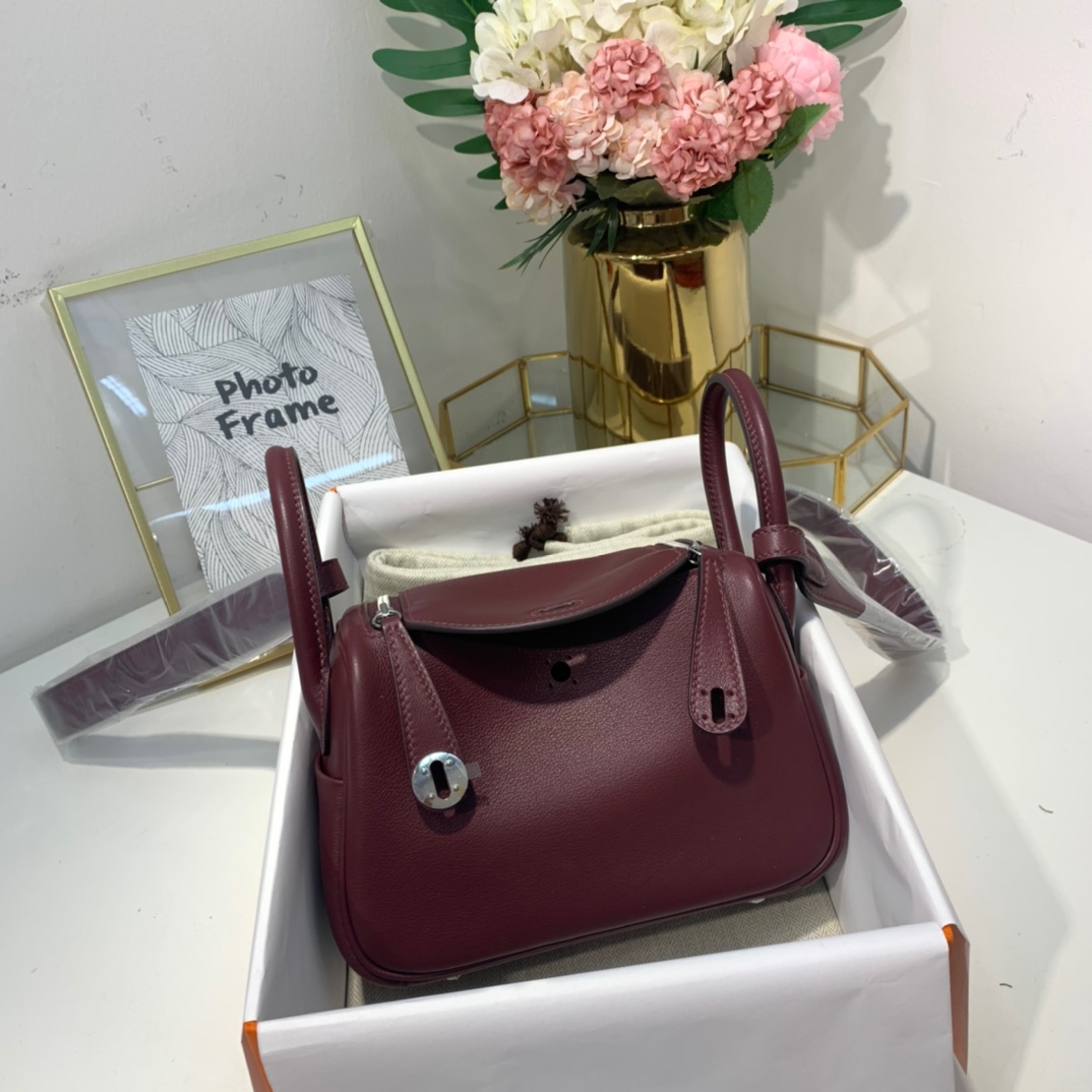 现货 爱马仕迷你琳迪包 Hermes Mini Lindy19cm 波尔多酒红 银扣