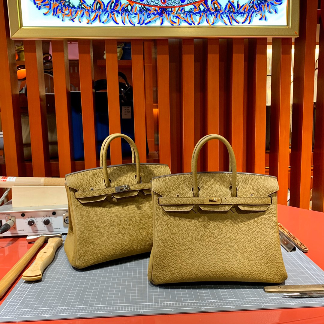 现货 Hermes Birkin25cm 爱马仕D0威玛犬米色Togo小牛皮铂金包 金扣/银扣