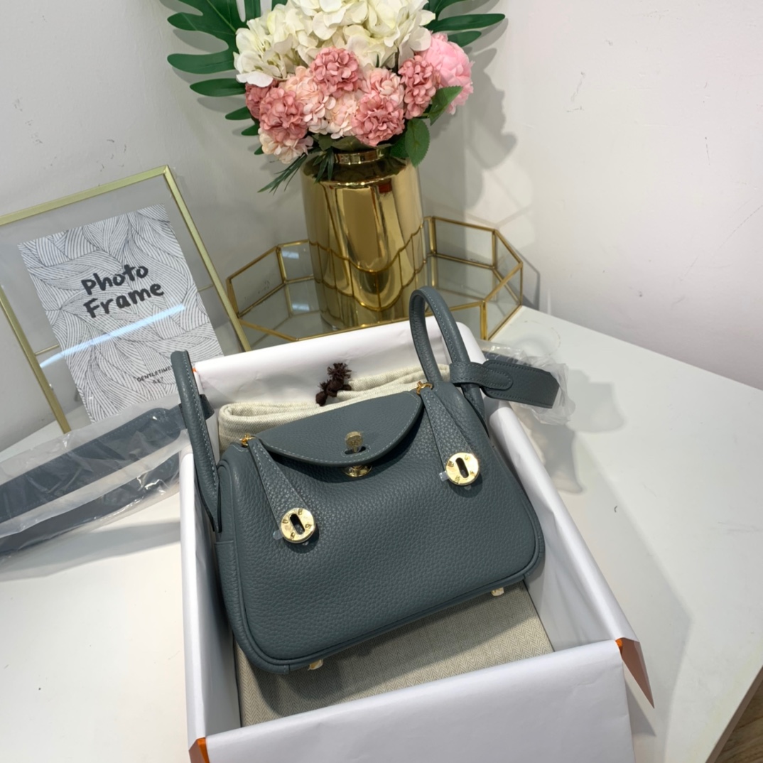 现货 Hermes Mini Lindy19cm 爱马仕63杏绿色TC牛皮迷你琳迪包 金扣