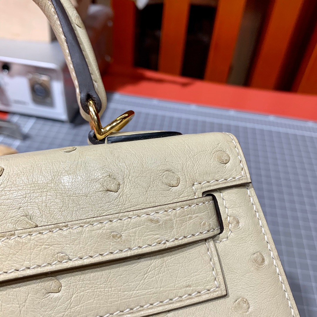 现货 Hermes Kelly25cm 爱马仕南非KK鸵鸟皮凯莉包 羊毛白 金扣