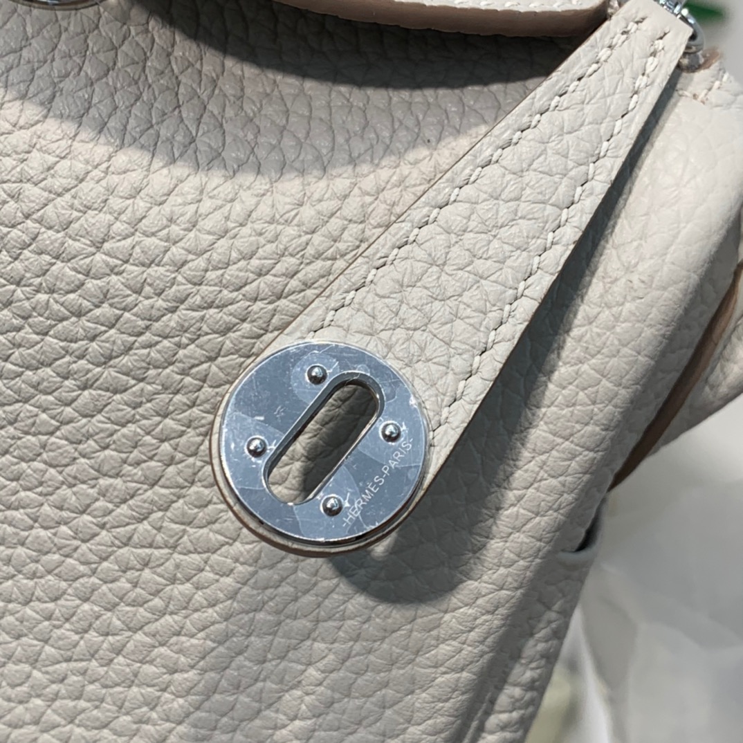 现货 爱马仕迷你琳迪包价格 Hermes Mini Lindy19cm 珍珠灰TC牛皮 银扣
