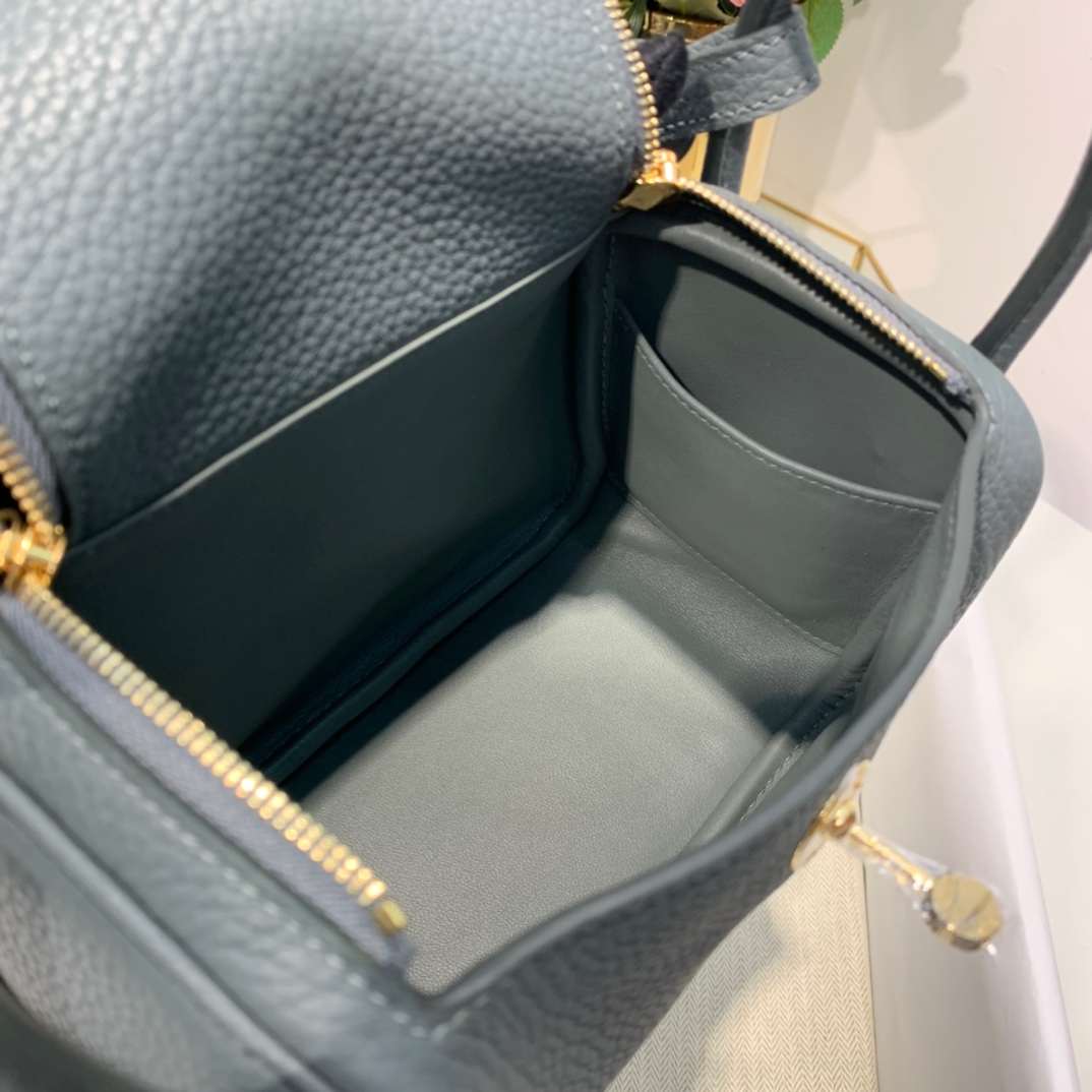 现货 Hermes Mini Lindy19cm 爱马仕63杏绿色TC牛皮迷你琳迪包 金扣