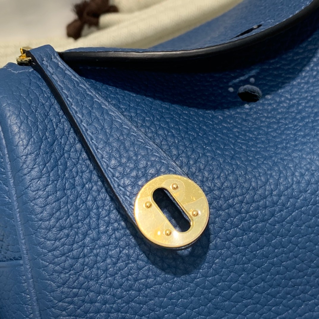 现货 Hermes Mini Lindy19cm 爱马仕深邃蓝顶级TC牛皮迷你琳迪包 金扣