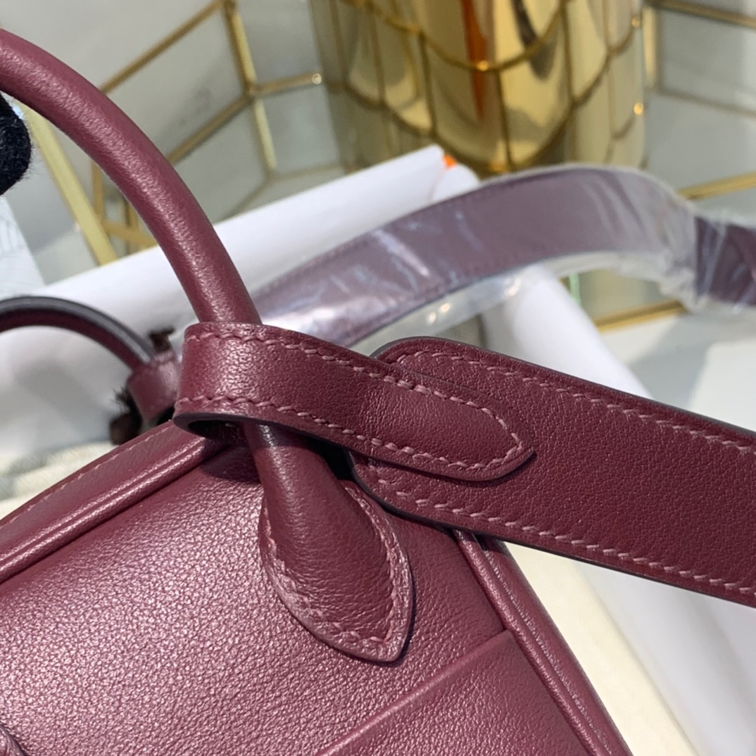 现货 爱马仕迷你琳迪包 Hermes Mini Lindy19cm 波尔多酒红 银扣
