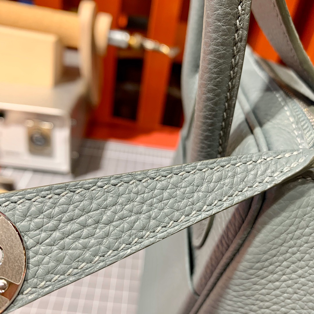 现货 爱马仕琳迪包 Hermes Lindy26cm 63杏绿色TC牛皮 银扣